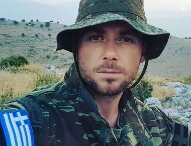 Εκατοντάδες Έλληνες τίμησαν τον Κωνσταντίνο Κατσίφα στο μνημόσυνό του στην Αθήνα (βίντεο-φωτο)